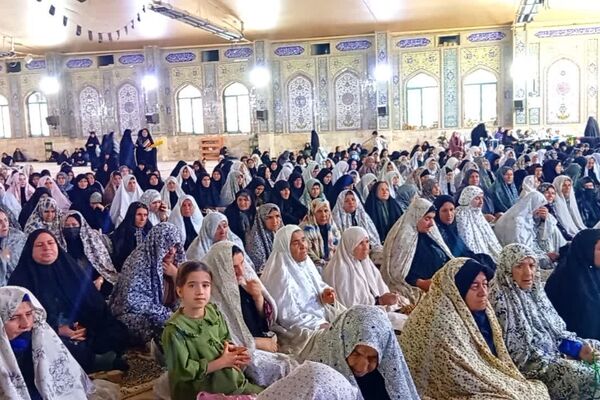 نماز جمعه عبادی و سیاسی در مصلی یاسوج
