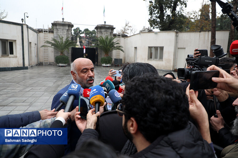 دستمزد کارگران را با رویکردی متعادل تعیین می‌کنیم