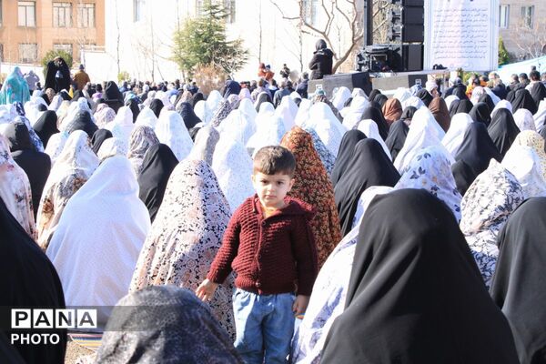 نماز عید سعید فطر در شهرستان پردیس