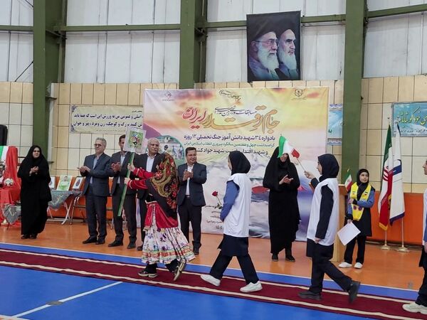 مسابقات میان مدرسه‌ای و افتتاحیه جام اقتدار توسط دبیرستان مصلی نژاد حضرت زهرا (س)