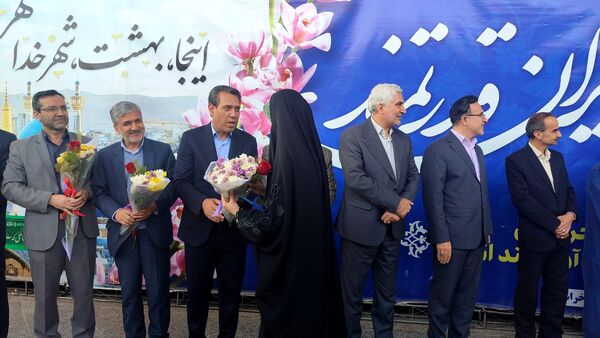 استقبال از برگزیدگان شانزدهمین المپیاد ملی فرش دستباف در مشهد