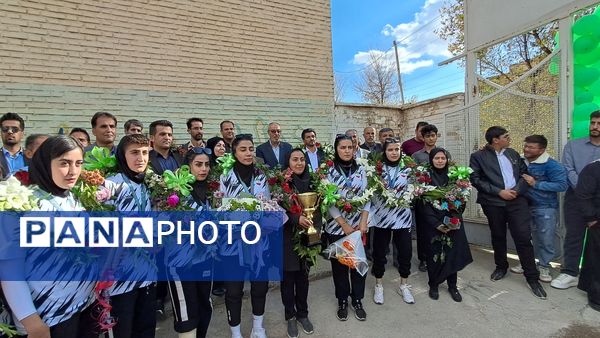 درخشش دختران فارسان بر قله مینی‌فوتبال کشور