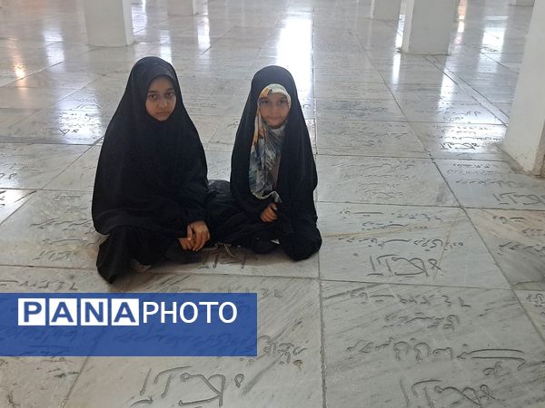 روز دحوالارض در حرم امام مهربانی‌ها