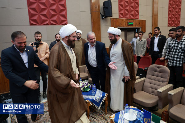 افتتاحیه پانزدهمین کنگره اتحادیه انجمن‌های اسلامی دانش‌آموزان با محوریت «پیوند دین و دانش»