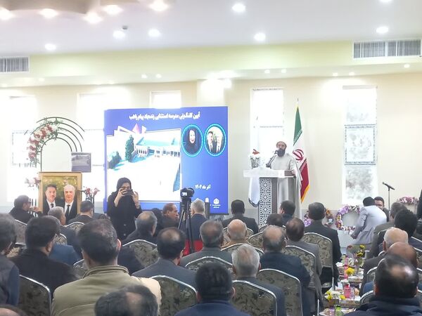 کلنگ نخستین مدرسه زنده‌یاد پیام راهب در قمصر به زمین زده شد
