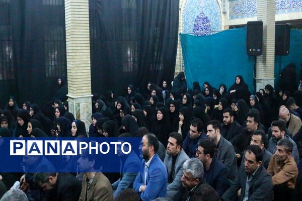 نمایش قدرشناسی فرهنگیان گیلان در مراسم سوگواری شهدای خدمت در مسجد قدس رشت