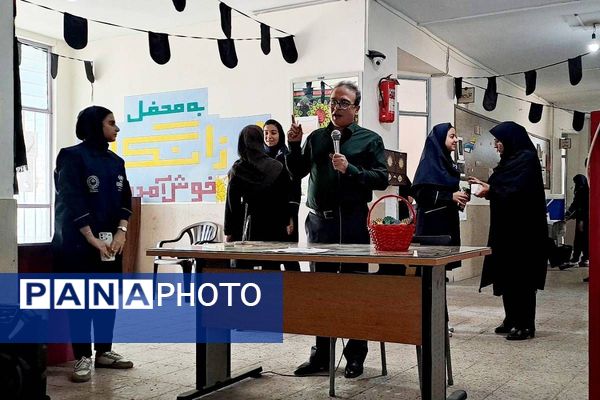 جلسه معارفه و ورود دانش آموزان پایه هفتم به دبیرستان فرزانگان شهر قدس 