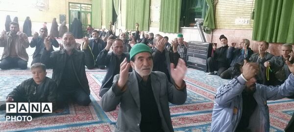 مراسم روضه خوانی وسینه زنی و عزاداری شهادت رهبر معظم انقلاب اسلامی در حسینیه شهر بار نیشابور 