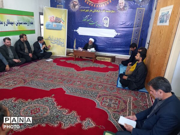 دیدار معاونین و مربیان پرورشی با امام جمعه شهر آشخانه