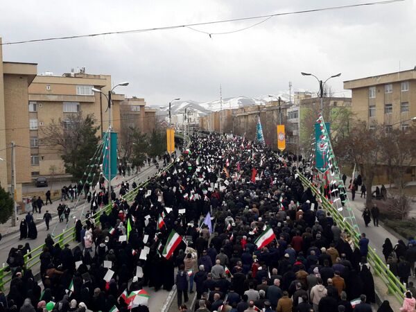 وقتی خیابان‌ها به موجی از حماسه تبدیل می‌شوند