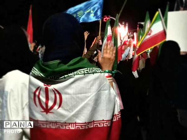 قاب شب های مردمی درنقاط مختلف تهران