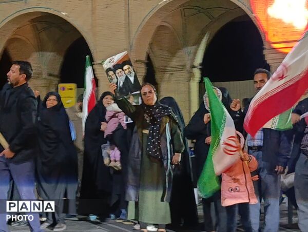 موشک خیابان و تنگه هرمز گلوی دشمن را فشرده است