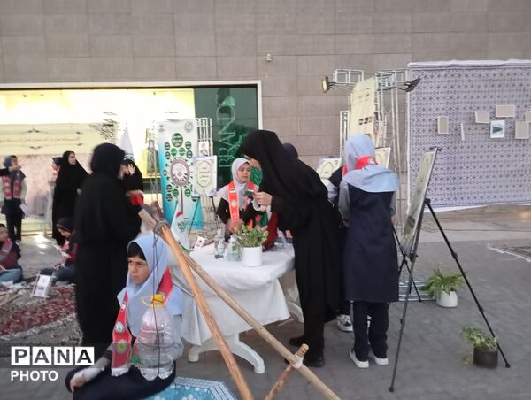 نمایشگاه نماز در حاشیه سی و سومین اجلاس نماز در مشهد مقدس 