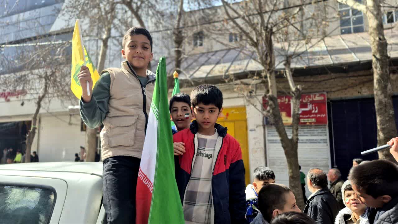 حضور پرشور مردم سپیدان در راهپیمایی ۲۲ بهمن