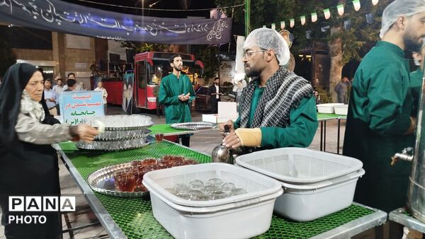 چایخانه فاطمه الزهرا در هشتاد و نهمین شب از اجتماعات مردمی 
