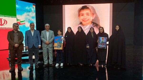 پیش‌کنگره معلمان و بیش از ۱۱۰۰ دانش‌آموز شهید منطقه ۱۶