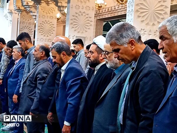 نماز جماعت همزمان با شهادت امام صادق(ع)