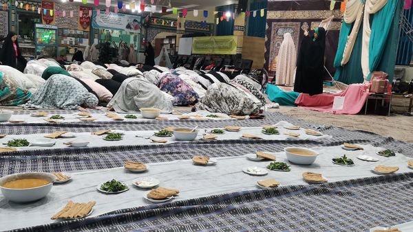 از نیمکت مدرسه تا محراب مسجد؛ اعتکاف، کانون خودسازی دانش آموزان