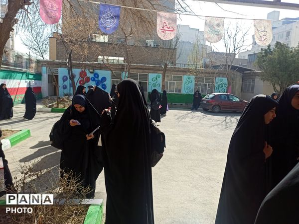 مسابقات قرآن و عترت دختران منتخب ناحیه دو مشهد 