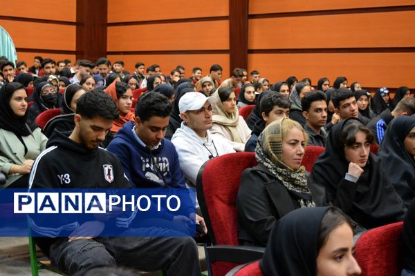 تجلیل از افتخارآفرینان کنکور