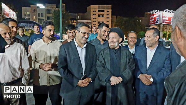 تجدید بیعت با رهبر و آرمان‌های انقلاب در خرم آباد
