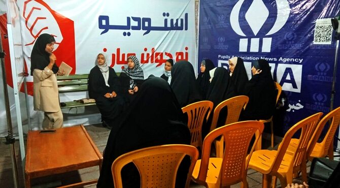 برگزاری کلاس آموزش خبر در پاتوق نوجوان مبارز