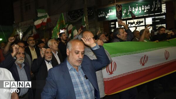 حضور مردم، رمز پیروزی جمهوری اسلامی است