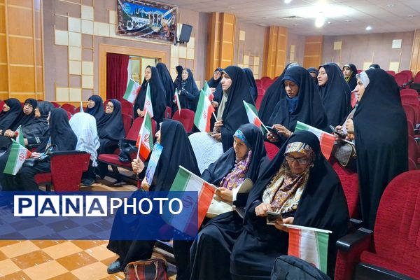 همایش الگوی سوم زن مسلمان در فرهنگسرای طاووسی شیراز