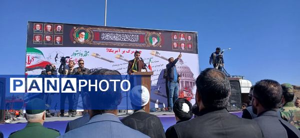 ۱۳ آبان؛ روزی که فریاد استقلال ملت ایران در تاریخ ماندگار شد