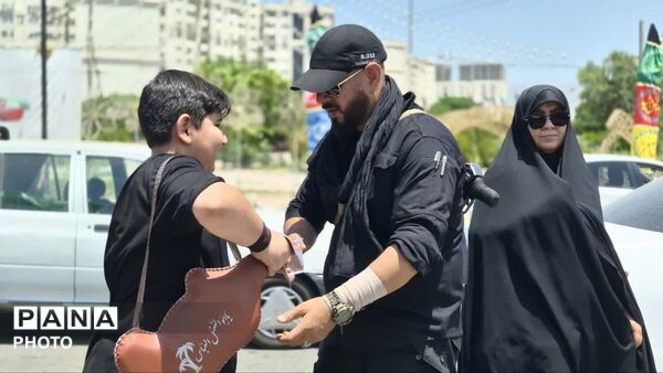 طنین نماز ظهر عاشورا در ساوجبلاغ