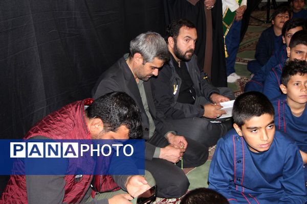 عطر شهادت در کلاس درس؛ دانش‌آموزان سامان میزبان پیکر پاک شهید گمنام شدند