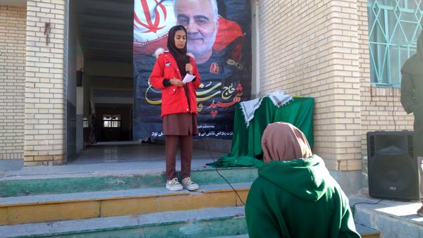 مدرسه فروغ، میزبان یاد سردار دل‌ها