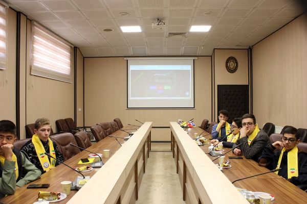 سیزدهمین دوره انتخابات مجلس دانش‌آموزی استان البرز 