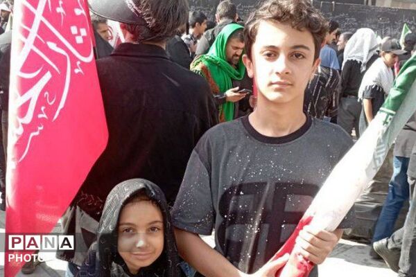 دست‌های کوچک نوآموزان در انتظار بدرقه‌ای بزرگ
