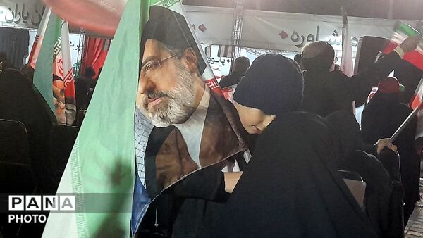 نگاهی بر پاتوق جوانان در چهل و ششمین شب از اجتماعات مردمی 