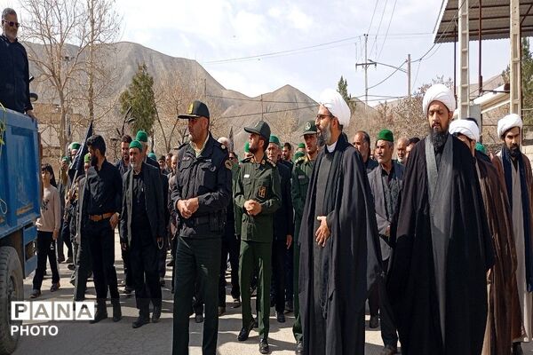 حضورخودجوش مردم سادات شهر بار به مناسبت شهادت حضرت آیت الله خامنه ای 
