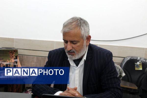 نشست خبری مدیر آموزش و پرورش گلوگاه به‌مناسبت هفته معلم 