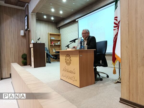 مراسم بزرگداشت حکیم ابوالقاسم فردوسی در کتابخانه دهخدا