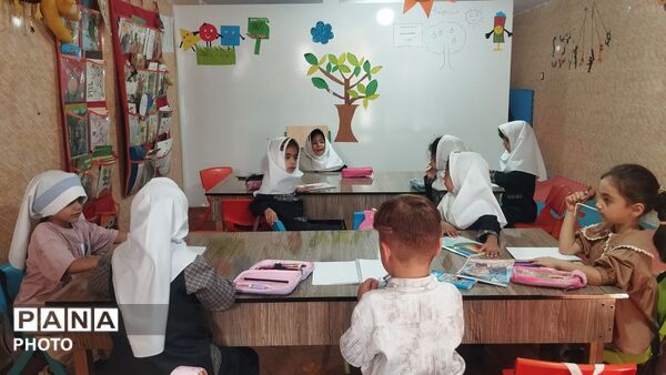 برگزاری جشن هفته ملی کودک و مراسم قصه‌ گویی در کودکستان گل‌‌های نرجس معمولان