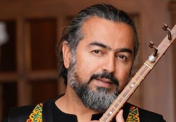 کودکان میناب حتی قدشان به تخته‌سیاه نمی‌رسید؛ قربانی حملات آمریکا شدند