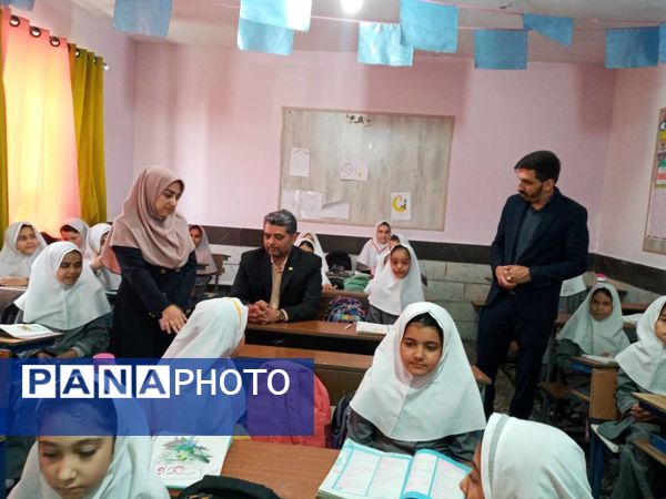 بازدید معاون پرورشی اداره آموزش و پرورش شهرستانهای تهران از نزدیک با مشکلات و چالش های مدرسه شهید رستمی