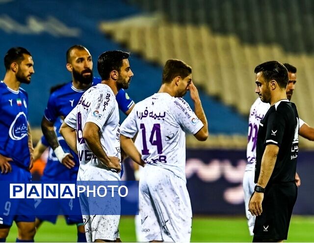 مهدوی بازی استقلال مقابل خودروسازان را سوت می‌زند