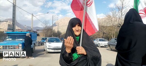 حرکت دسته سینه زنی و گرامیداشت چهلم امام شهید در شهربار نیشابور 