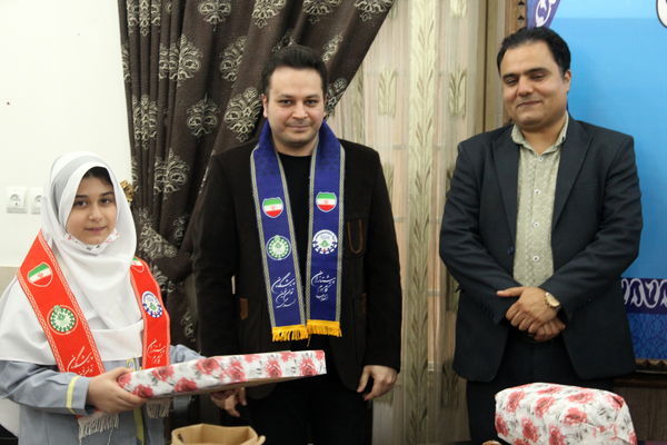 آیین تقدیر از دانش‌آموزان و فرهنگیان برگزیده در گلوگاه