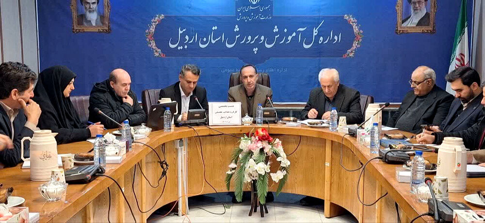 نقش کلیدی هدایت تحصیلی در شکل‌دهی به آینده تحصیلی و شغلی دانش‌آموزان