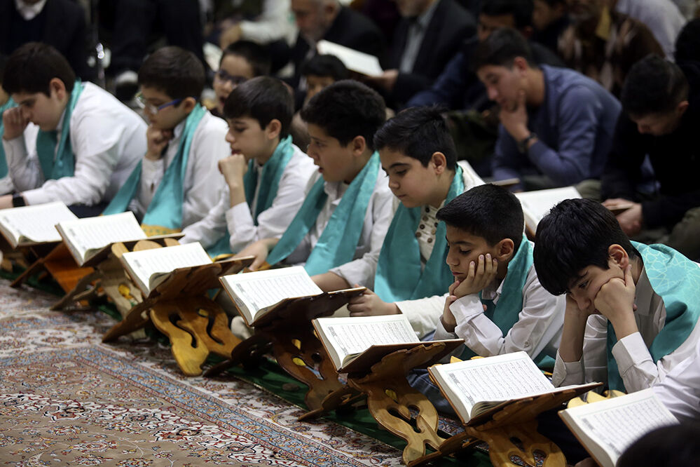 جشن میلاد امام علی(ع) در حرم حضرت معصومه(س) با تلاوت قاریان نوجوان 