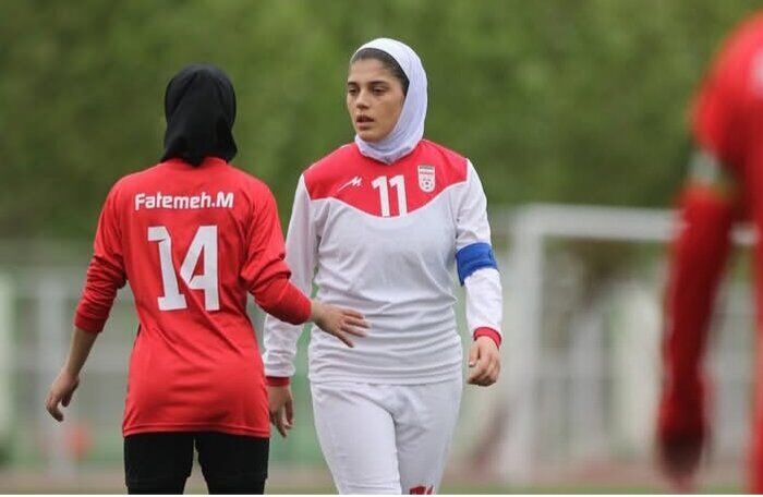 صادقی: وطن با موشک و جنگنده بهشت من است/ خاک ایران را با تمام دنیا عوض نمی‌کنم