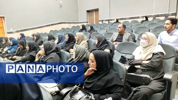 گردهمایی مراقبین سلامت مدارس ناحیه ۷ مشهد