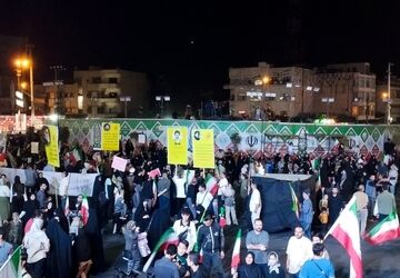 حضور کاروان اقتدار در میدان جمهوری 