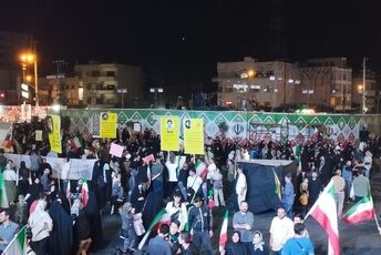 حضور کاروان اقتدار در میدان جمهوری 